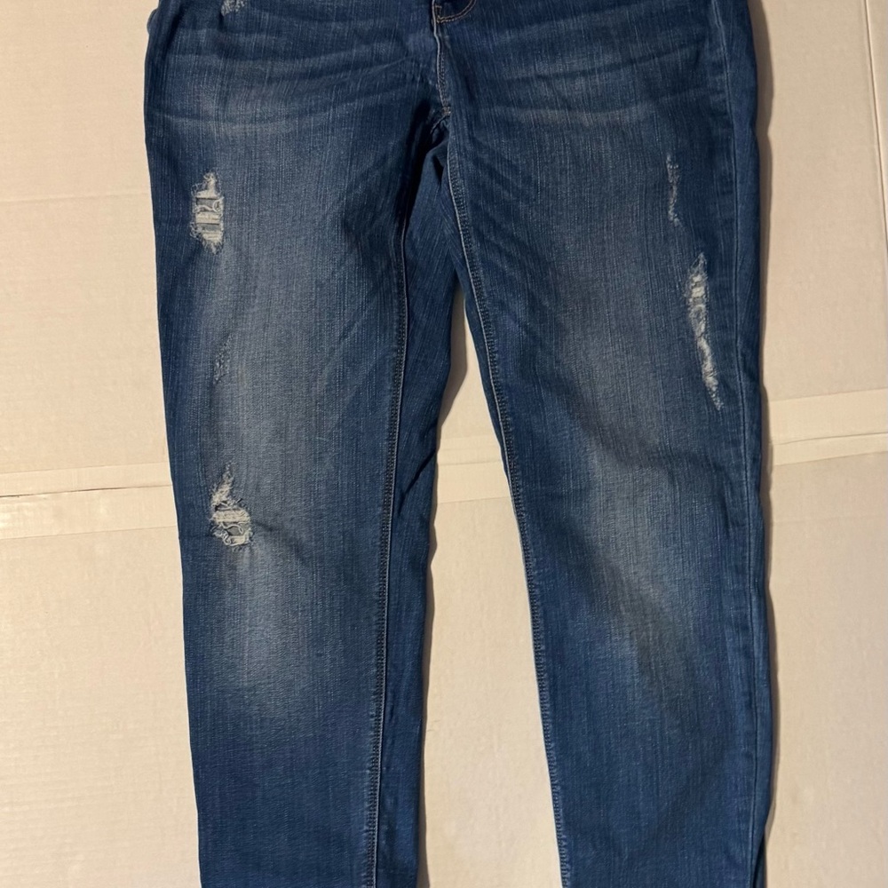 Classic Blue Distressed Women Jeans